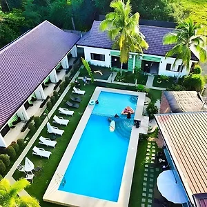 Resort Chinita Boutique